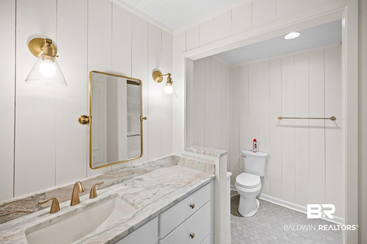 207 S Mobile St #106 - Photo 7 of 17