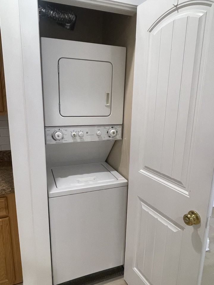 426 Penn Ave #2ndFLBACK - Photo 4 of 10