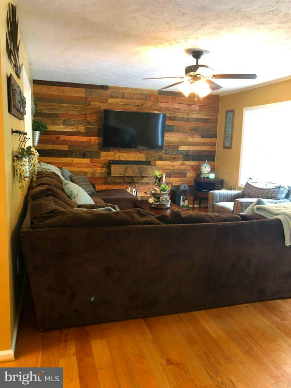 26177 S Sandgates Rd - Photo 5 of 32