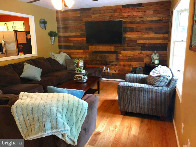 26177 S Sandgates Rd - Photo 6 of 32
