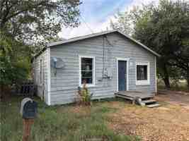 featured image of 806 Henderson St