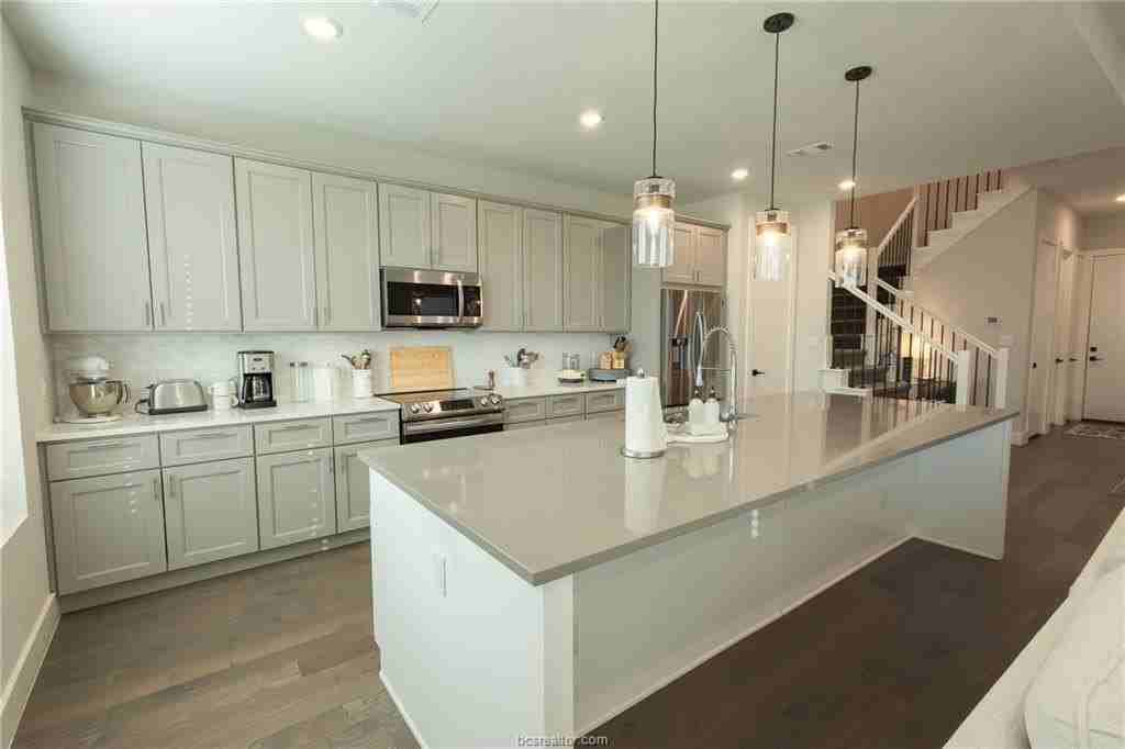 244 Estates Cir - Photo 7 of 26