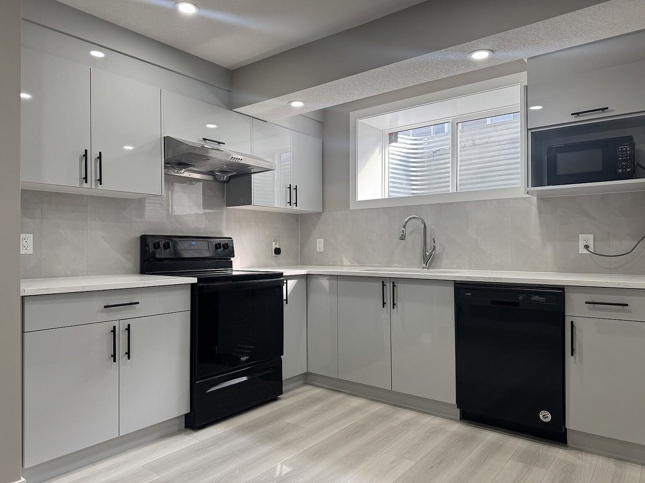 59 Yorkstone Grove Sw - Photo 2 of 16