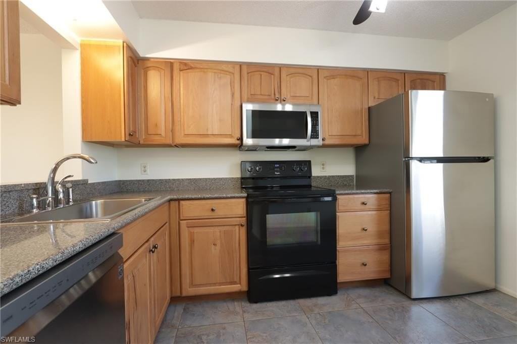 25484 Cockleshell Dr Apt 901 - Photo 2 of 26