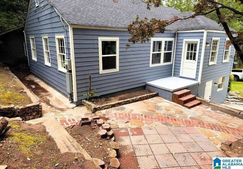 512 85th St S - Photo 3 of 19