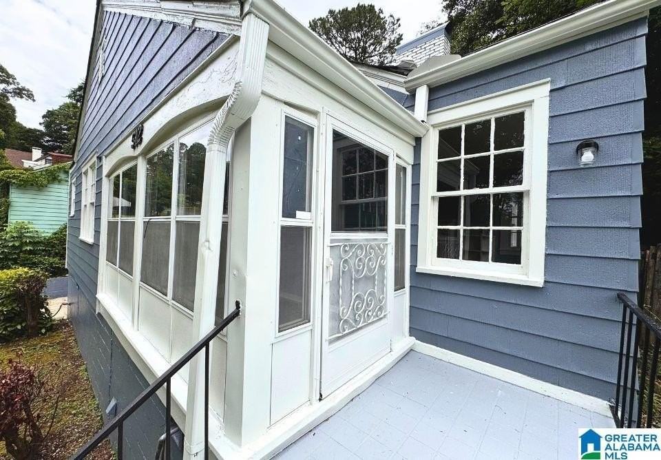 512 85th St S - Photo 4 of 19