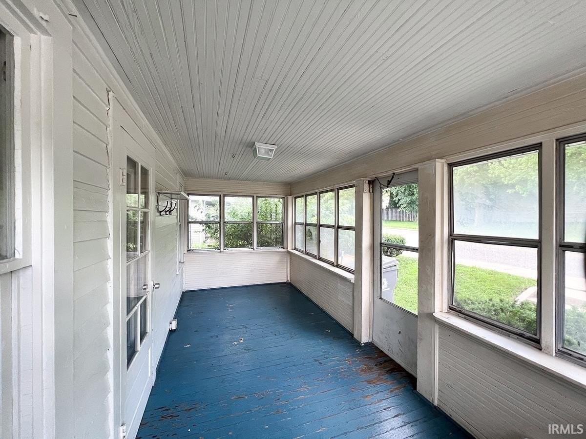 410 E Hillside Dr - Photo 2 of 34