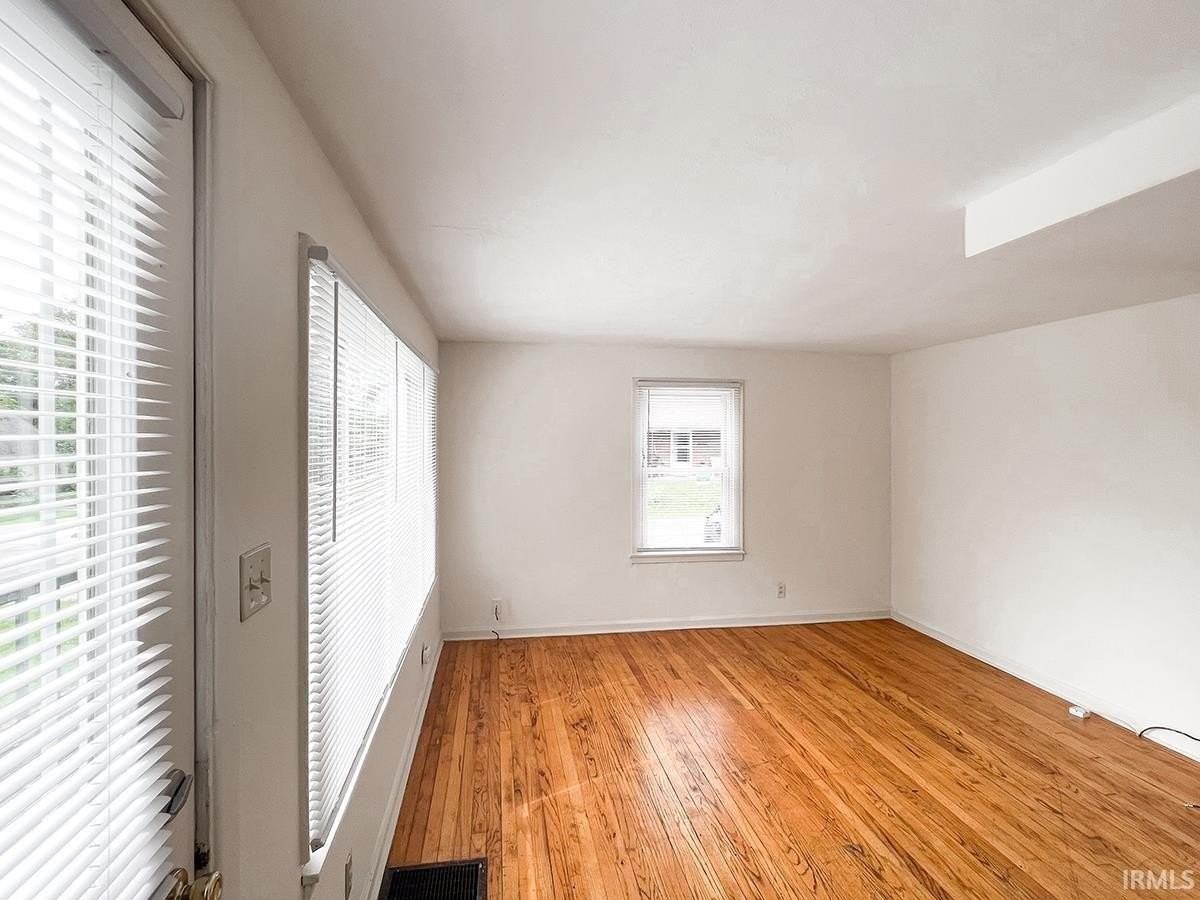 330 N Roosevelt St - Photo 2 of 33