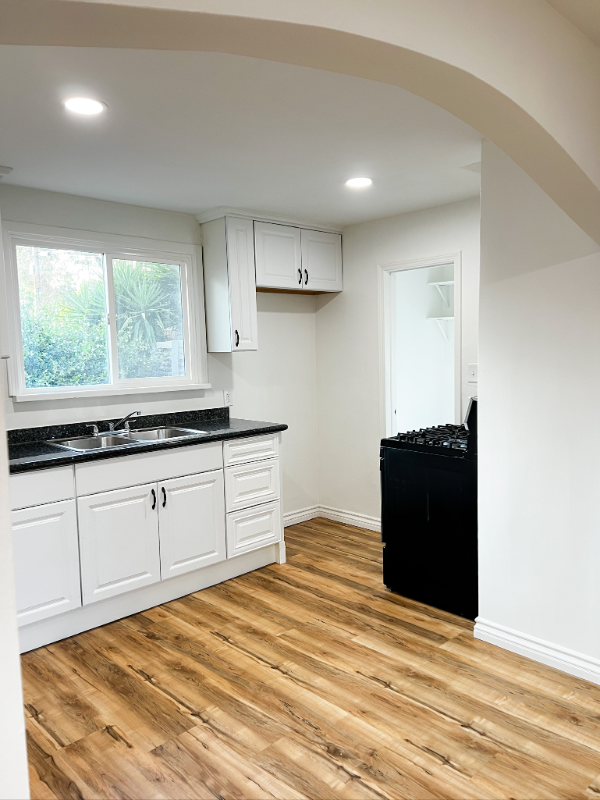 1529 N Edison Blvd #B - Photo 7 of 15