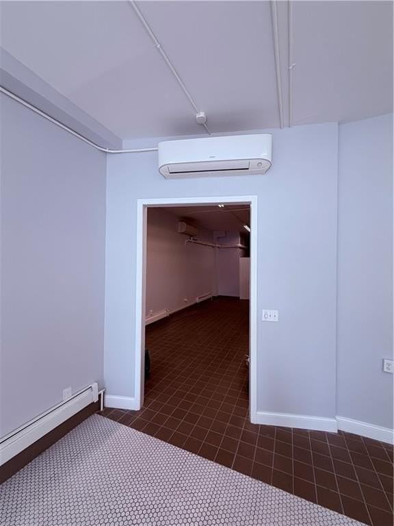 225 34th St - Photo 6 of 19