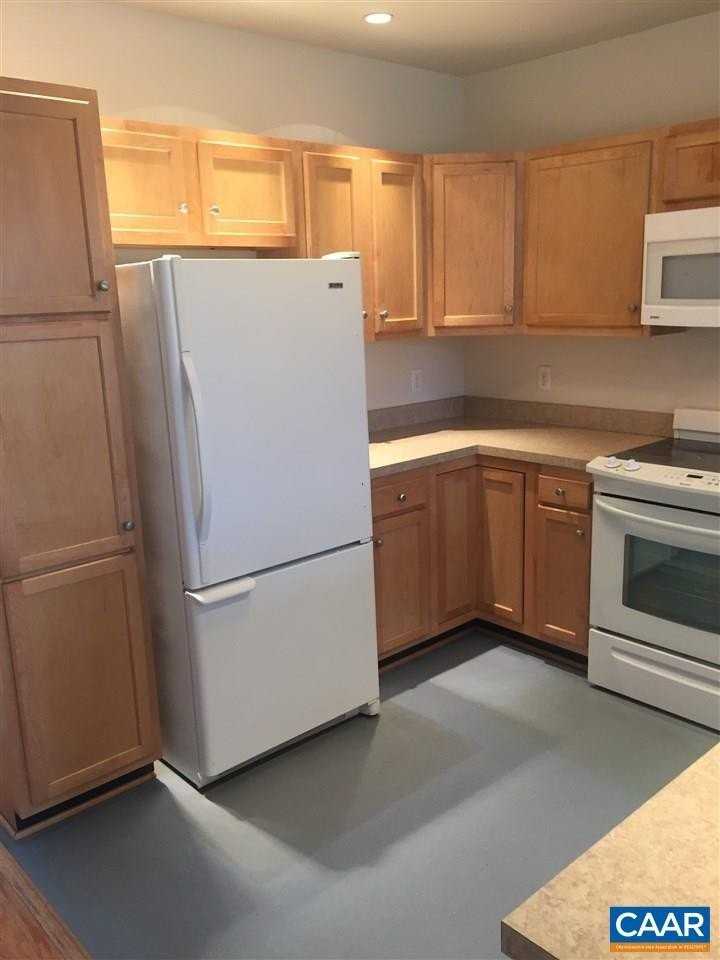 1211 John St - Photo 5 of 27
