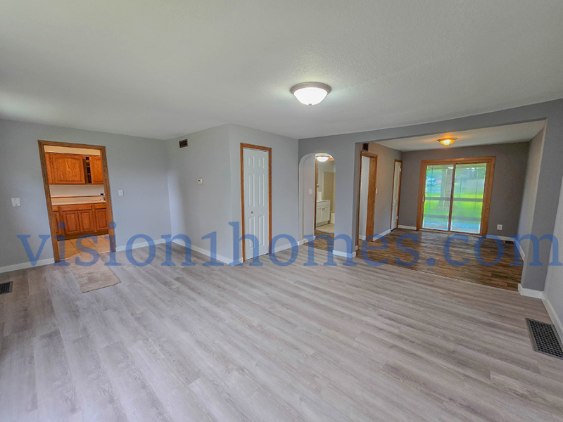 402 N Nixon Ave - Photo 5 of 12