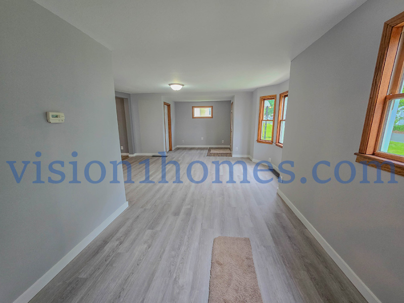 402 N Nixon Ave - Photo 7 of 12