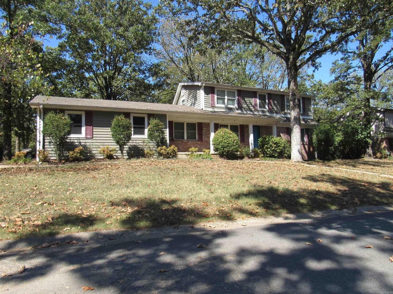 6201 Blackhawk Dr - Photo 3 of 48