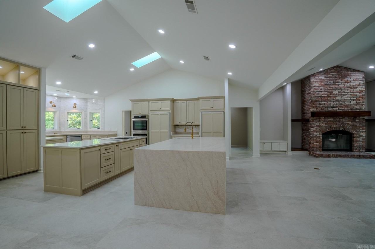 28721 Kanis Rd - Photo 6 of 48