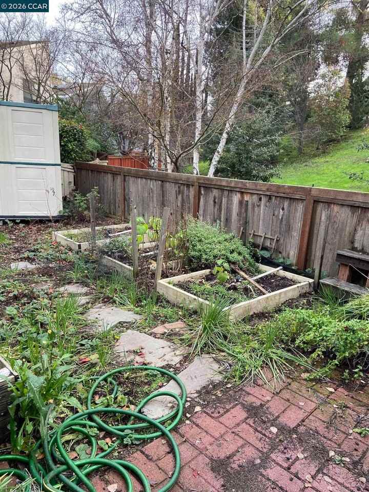 343 Flaming Oak Dr - Photo 6 of 13