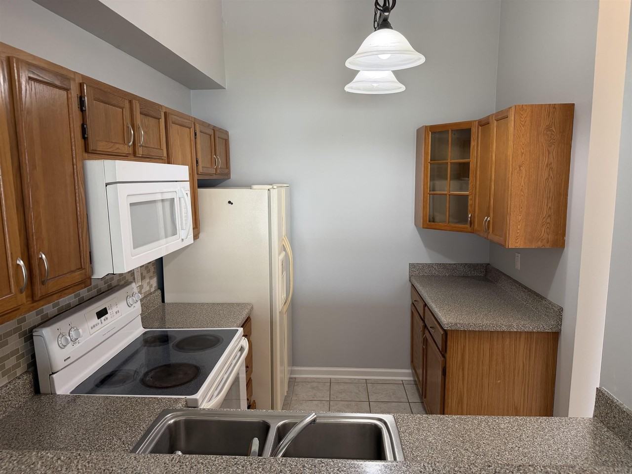 126 Whitehaven Ct - Photo 2 of 5