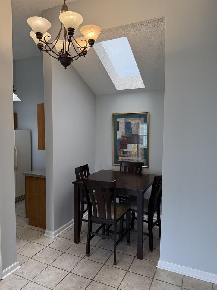 126 Whitehaven Ct - Photo 3 of 5
