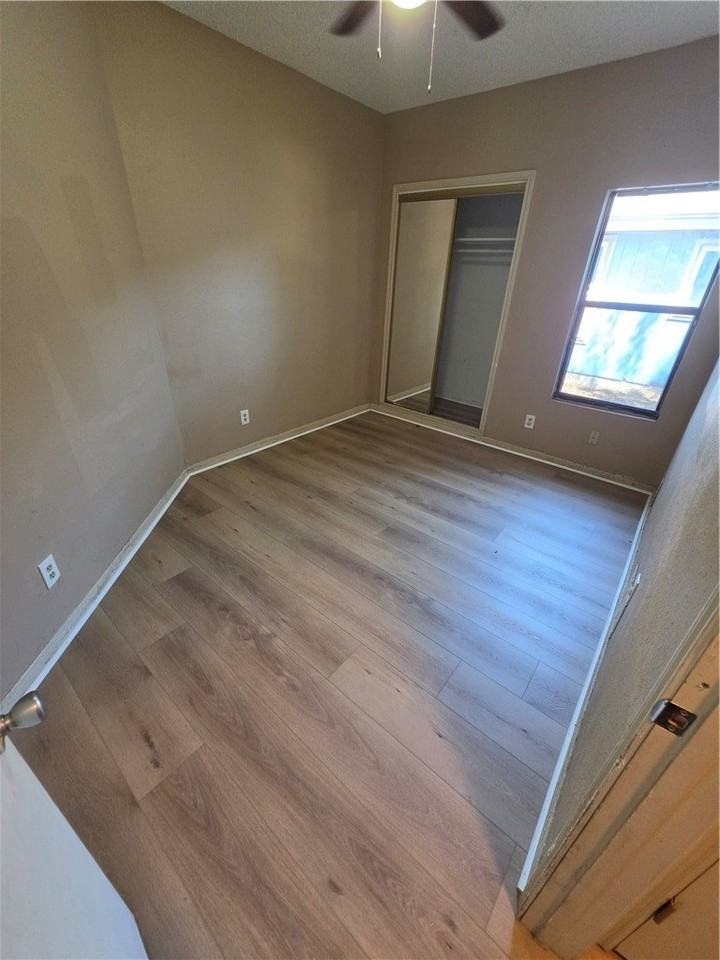 6109 Camway Dr - Photo 6 of 8