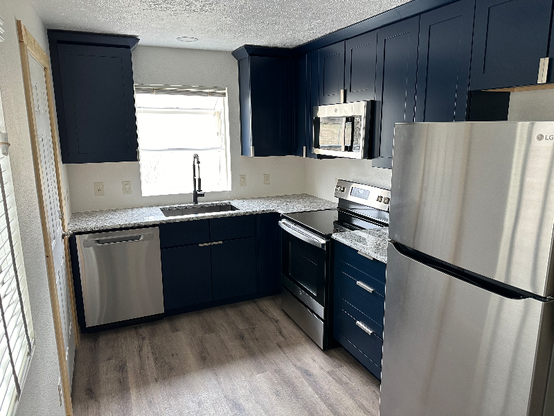 220 Virginia Dr #3 - Photo 2 of 10