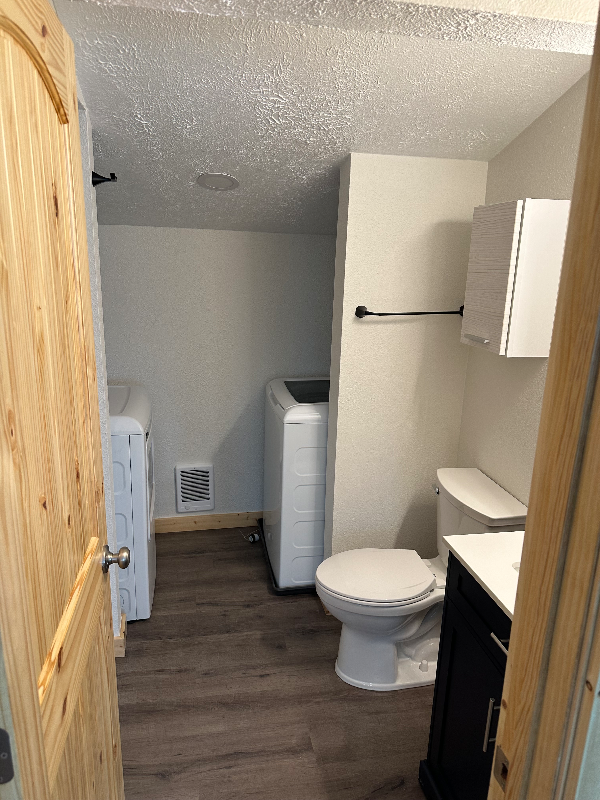 220 Virginia Dr #3 - Photo 6 of 10
