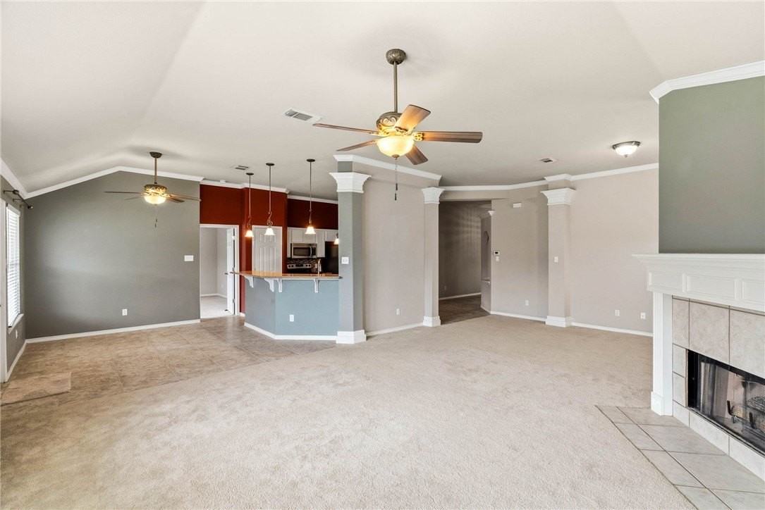 5925 Bishops Mill Dr - Photo 2 of 15