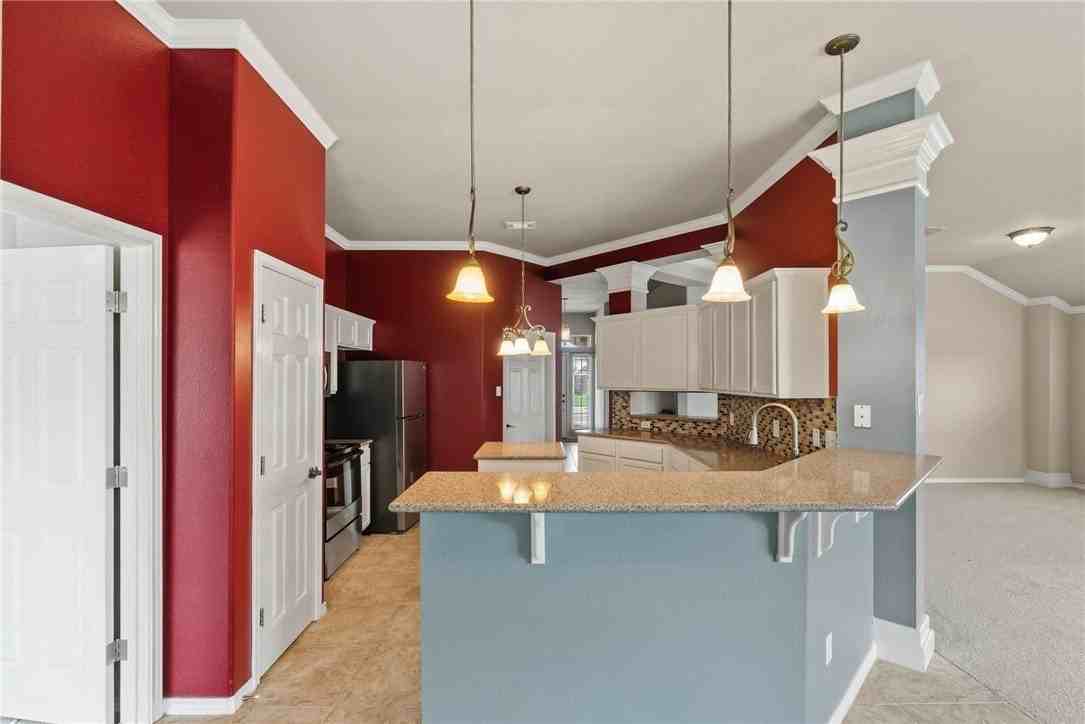 5925 Bishops Mill Dr - Photo 7 of 15