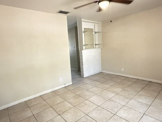 930 Salem Dr - Photo 3 of 9