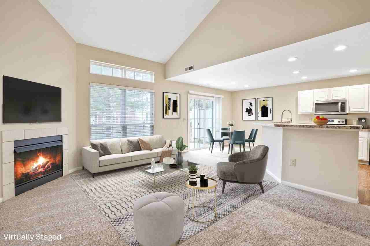 4933 Aspen Pine Blvd - Photo 5 of 39