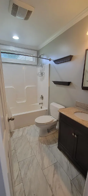 404 Green St - Photo 5 of 12