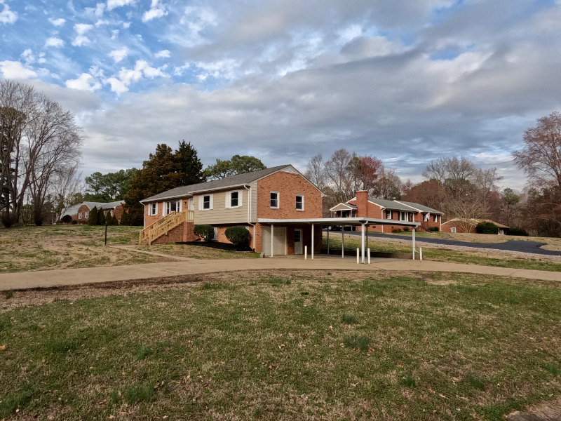 10530 Cherylann Rd - Photo 2 of 16