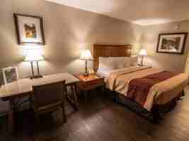 featured image of 346 W Kansas St #204