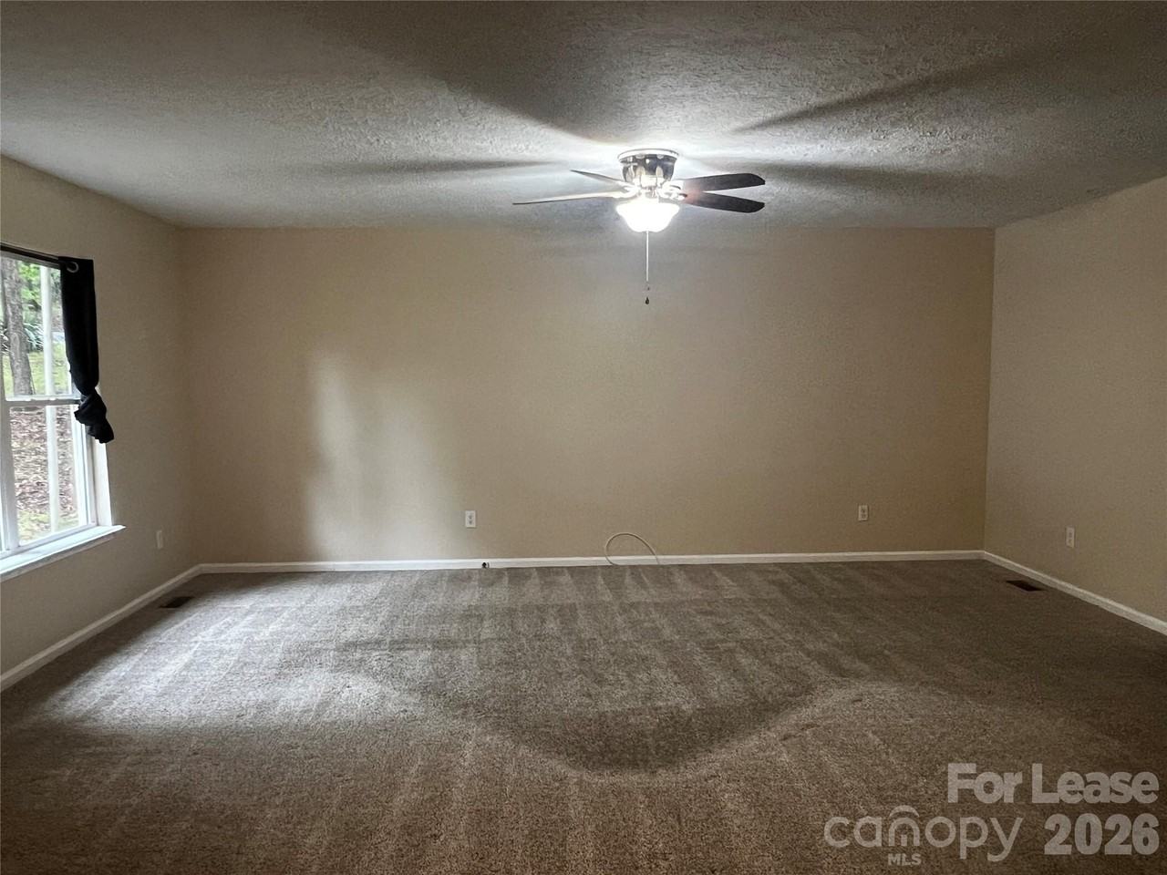 1328 Reid St #A - Photo 3 of 6
