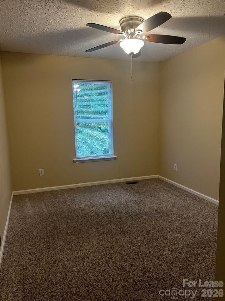 1328 Reid St #A - Photo 4 of 6