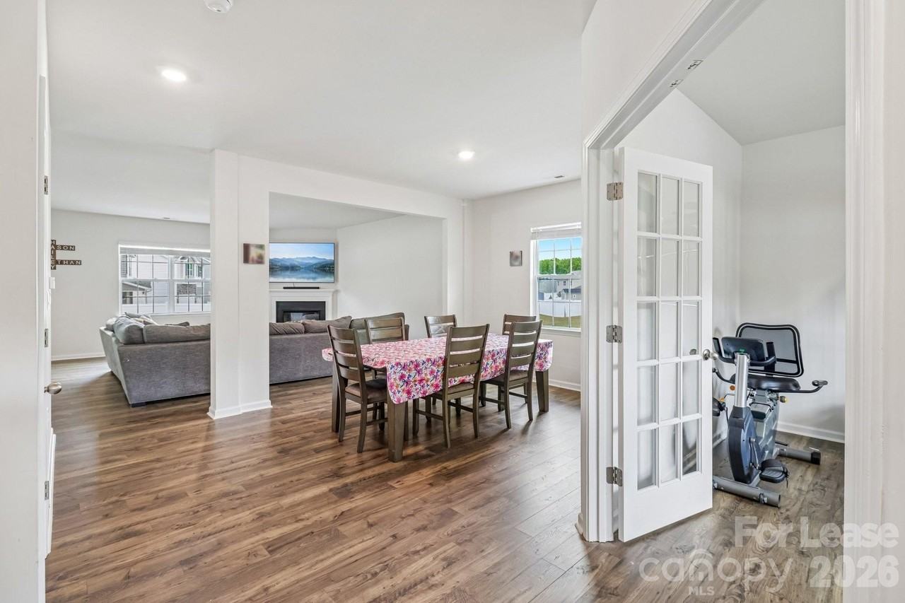 455 Saddlebred Ln - Photo 5 of 45