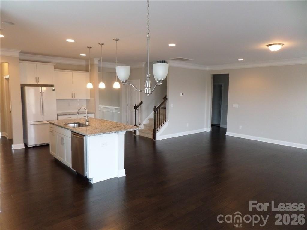 9515 Inverness Bay Rd - Photo 4 of 17