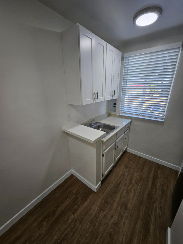 14926 Hawthorne Blvd #123 - Photo 5 of 13