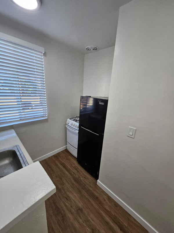 14926 Hawthorne Blvd #123 - Photo 6 of 13