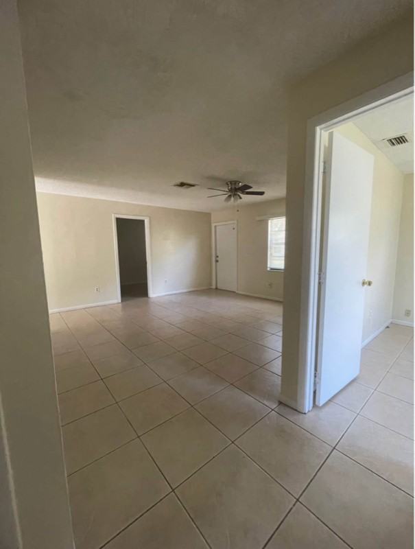 1639 Barbarie Ln - Photo 3 of 14