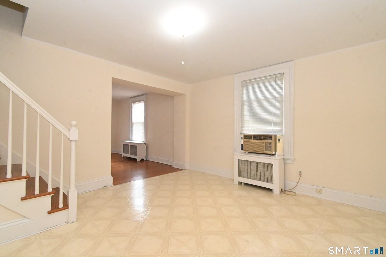 26 Elm Tree Pl - Photo 7 of 21