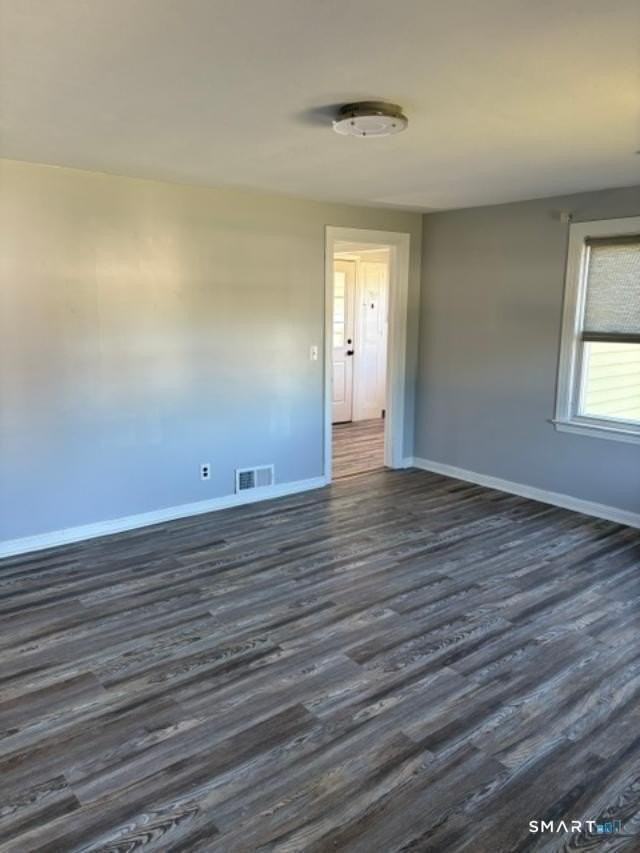 114 White Oak Ave - Photo 3 of 10