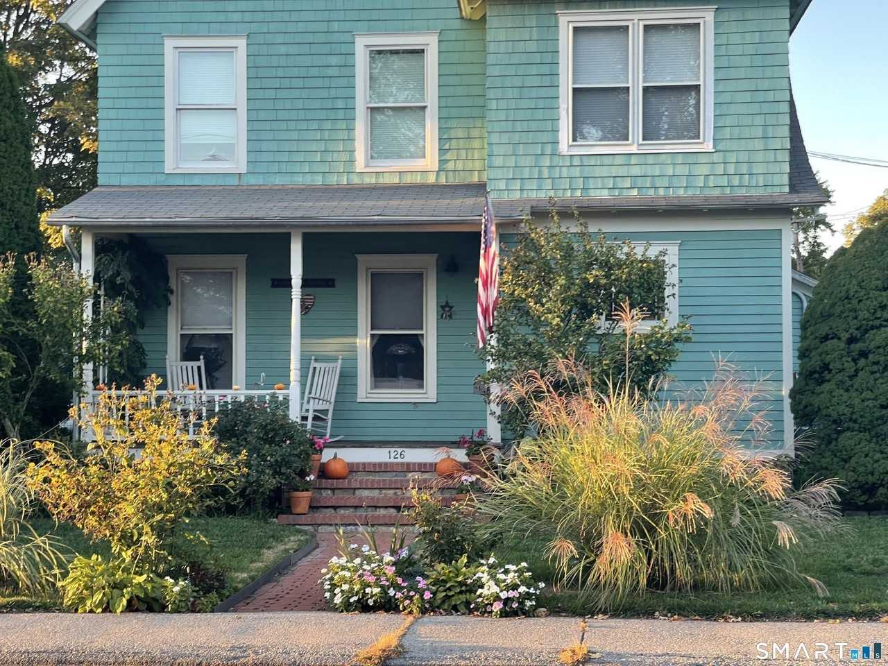 126 East Ave - Photo 3 of 14