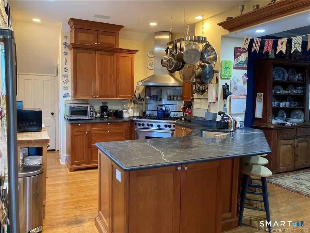 126 East Ave - Photo 7 of 14