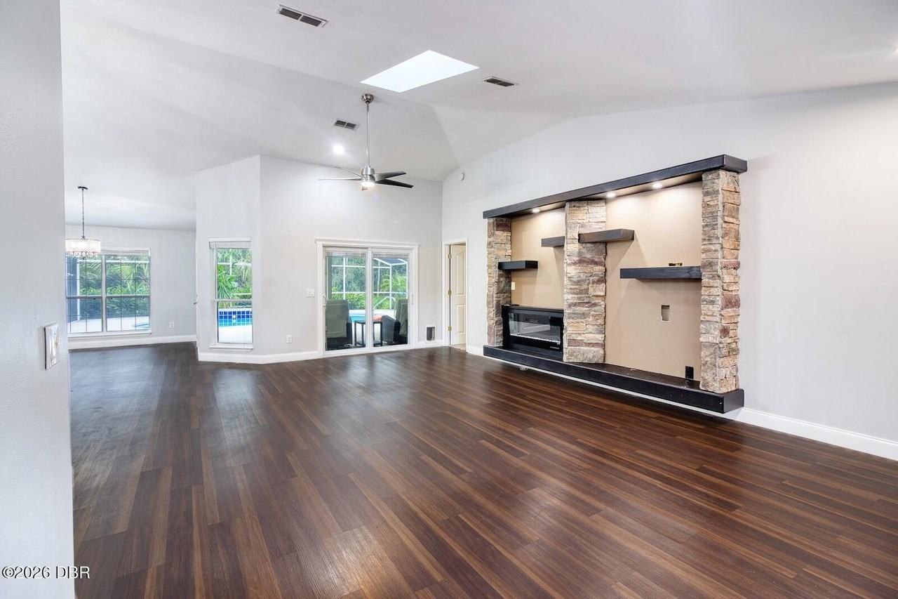 707 Corbin Park Rd - Photo 4 of 35