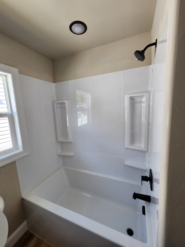 1227 Hauser Blvd - Photo 7 of 16