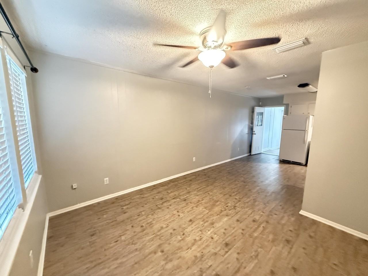 116A Montrose Dr - Photo 4 of 19
