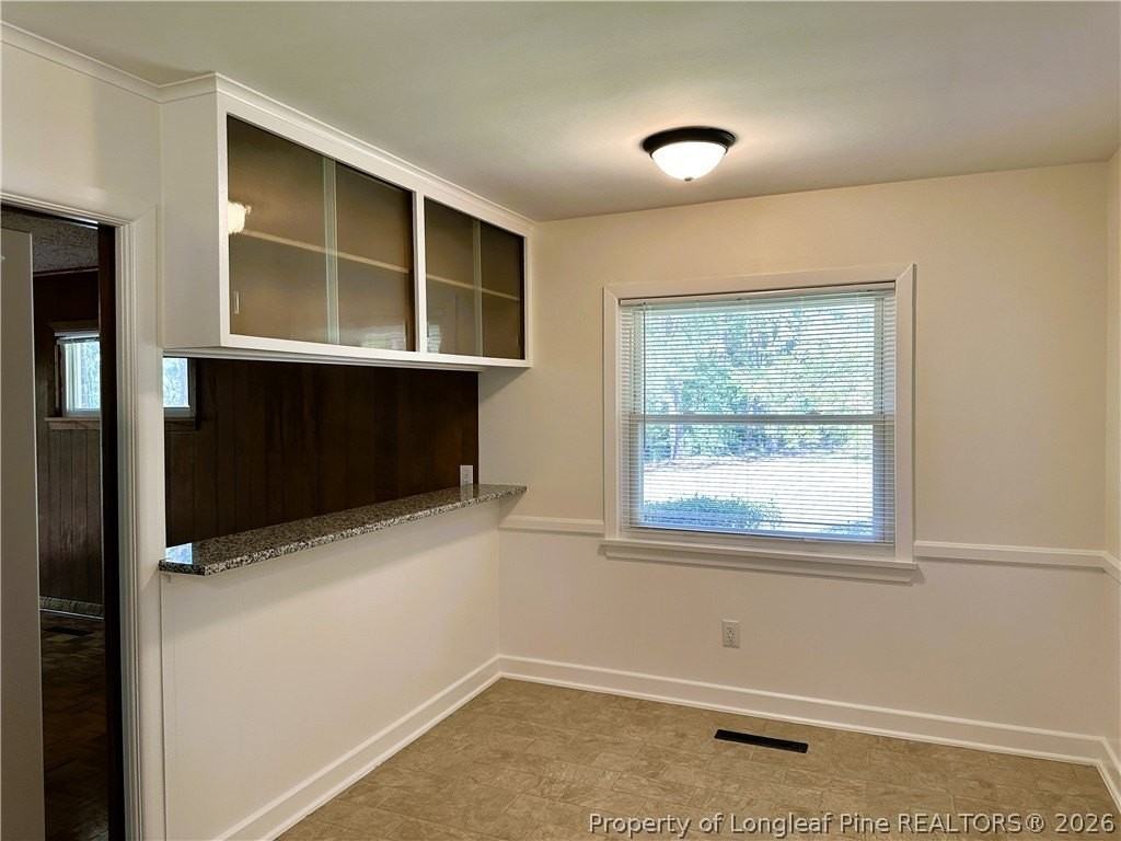 314 Westview Dr - Photo 6 of 20