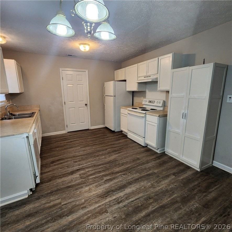 1825 Swann St - Photo 5 of 16