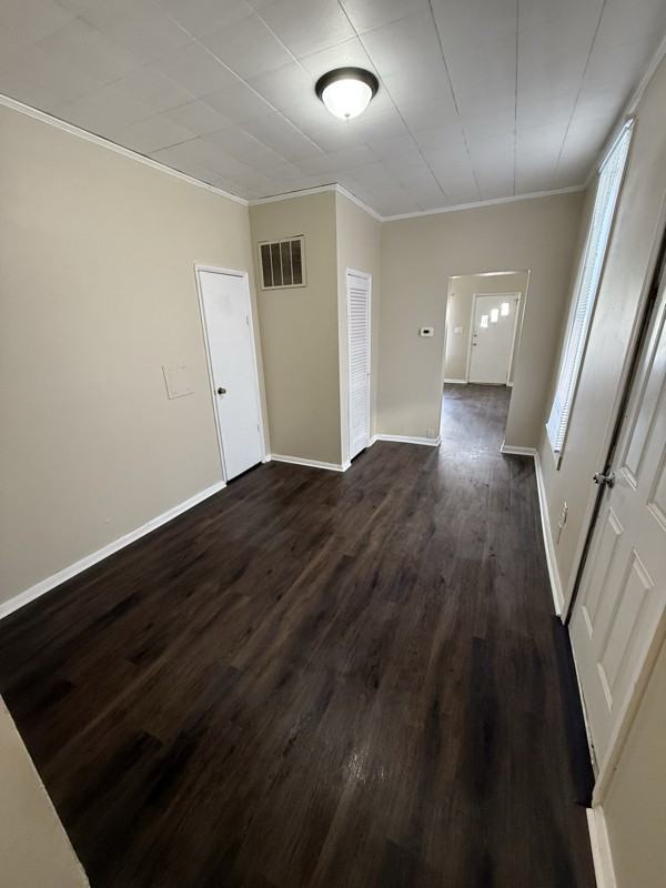 2710 W Virginia St - Photo 4 of 10