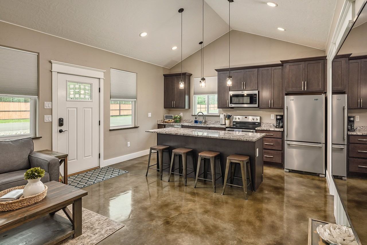 761 W Stoneridge Cir #1 - Photo 4 of 15
